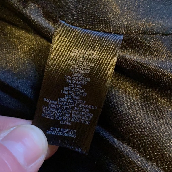 GUESS PLAID PUFFER VEST - Picture 10 of 11